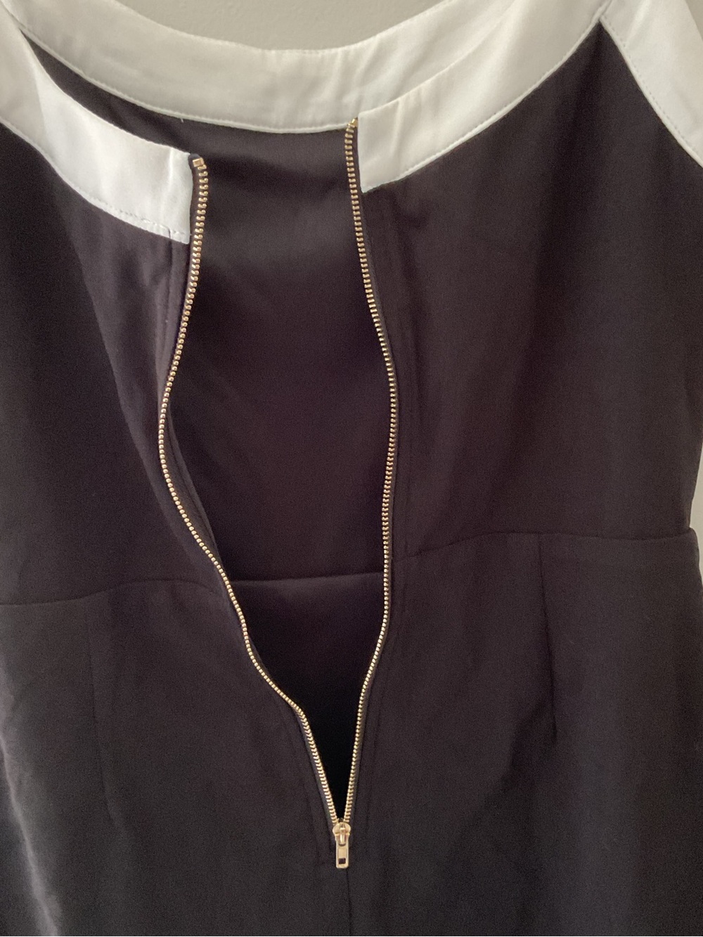 Lulus Posh Darling Black Color Block Sleeveless Pockets Crepe Knit Mini Dress M - Picture 9 of 15